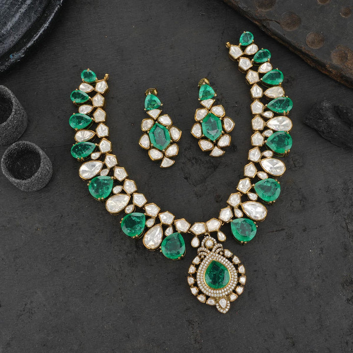 Gilonia Victorian Necklace Set