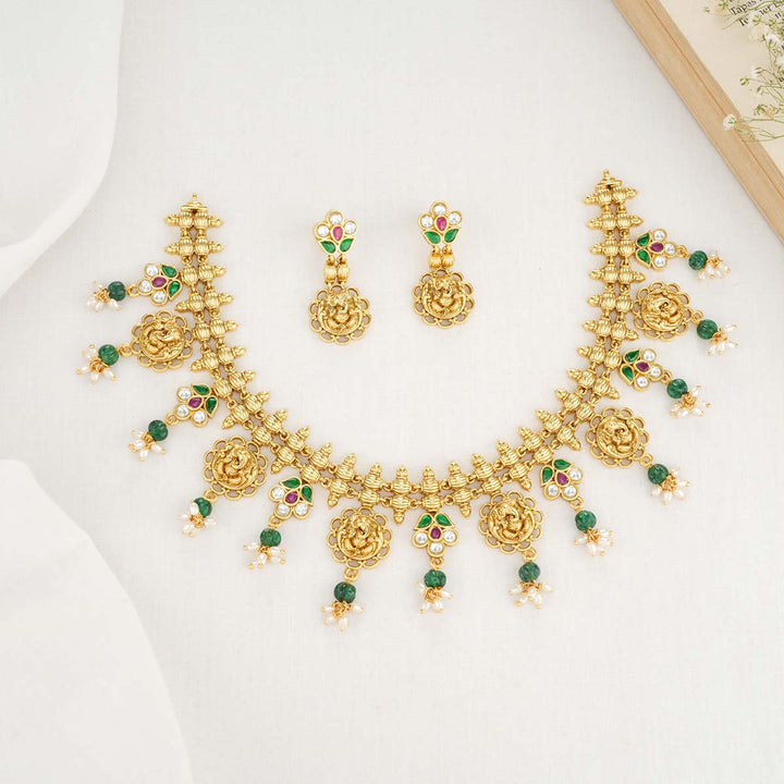 Abitha Nagas Necklace Set