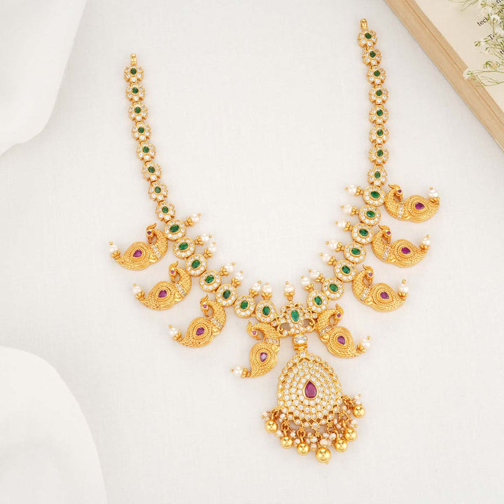 Adhiya Stone Short Necklace