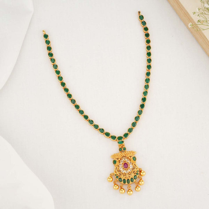 Karnika Short Necklace