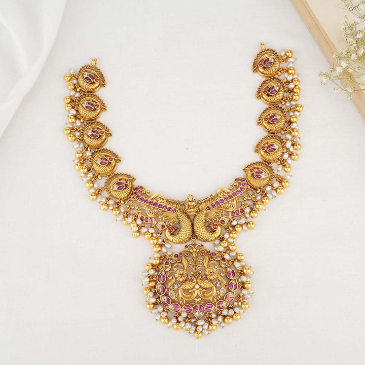 Karshitha Short Necklace