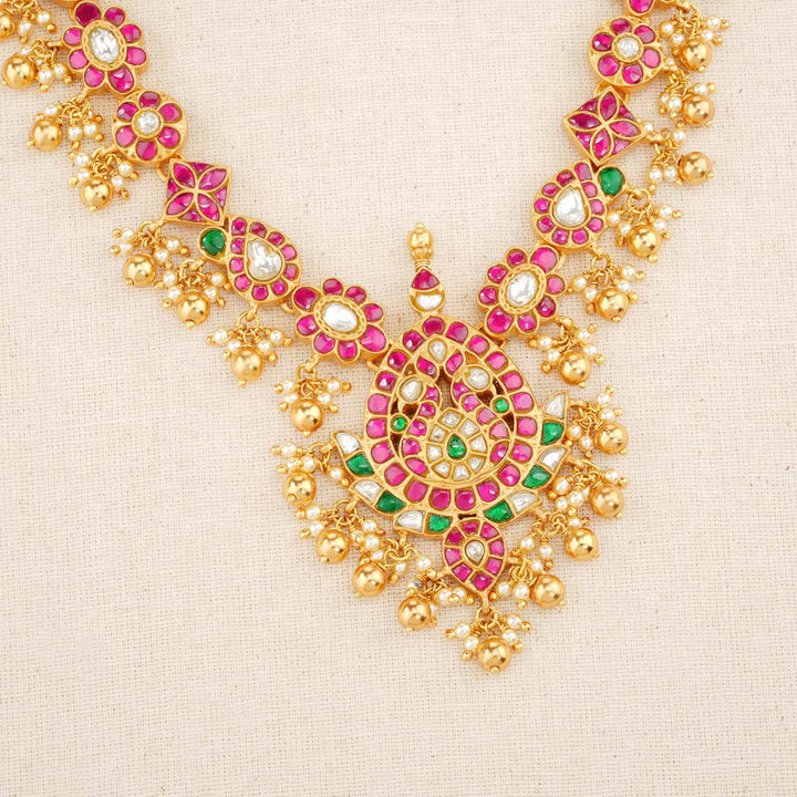 Kavisha Kundan Short Necklace