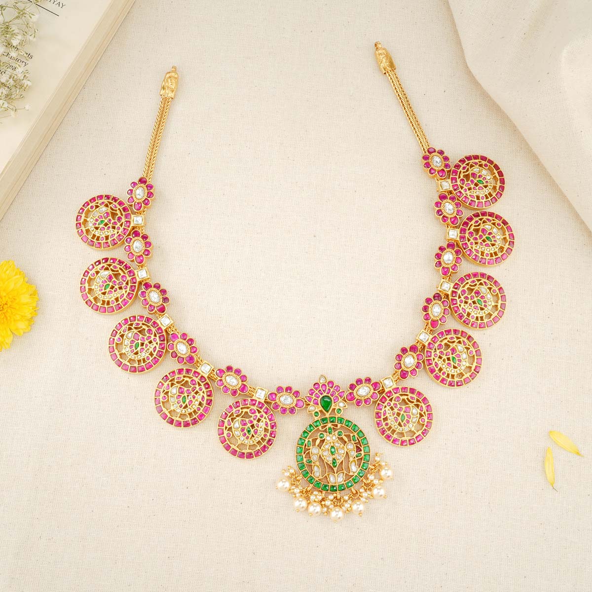 Gold necklace under 100000 store
