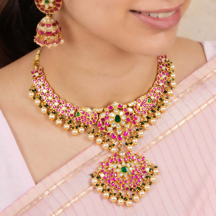 Urmika Kundan Short Necklace