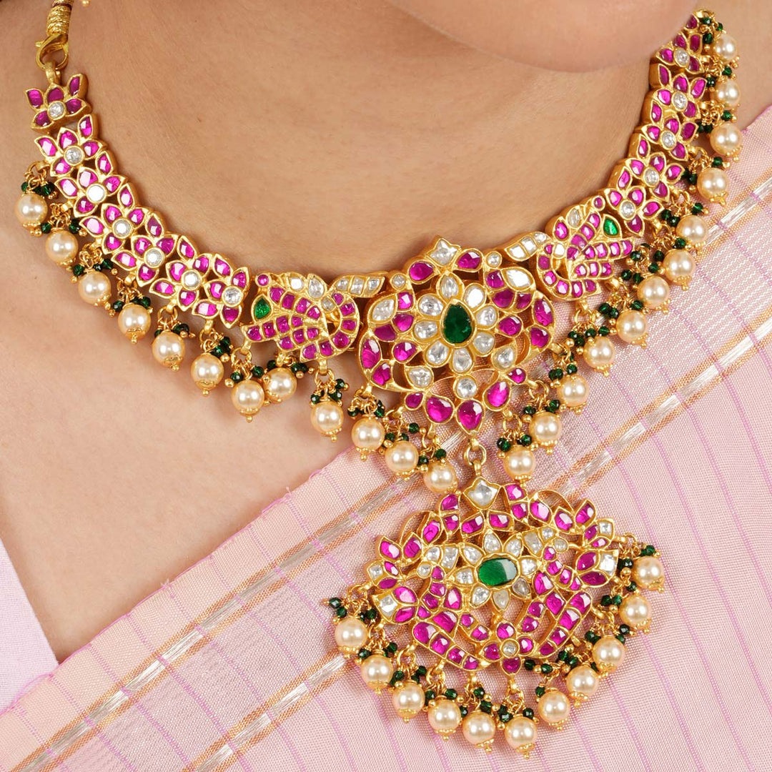 Urmika Kundan Short Necklace