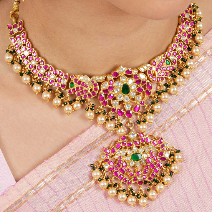 Urmika Kundan Short Necklace