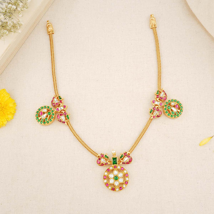 Nayana Kundan Short Necklace