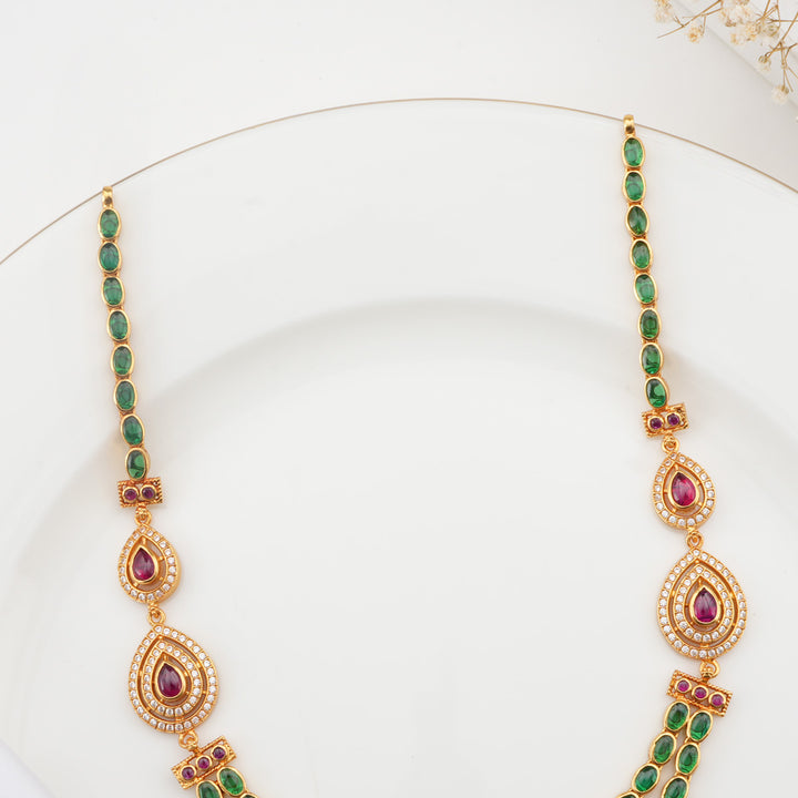 Dhanvikha Short Necklace