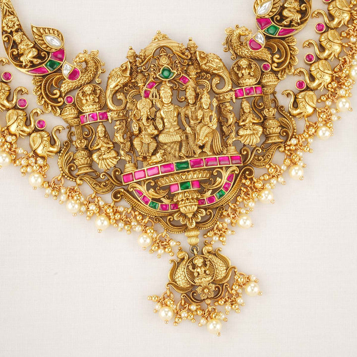 Ruchita Nagas Necklace Set