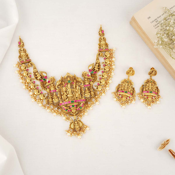 Ruchita Nagas Necklace Set