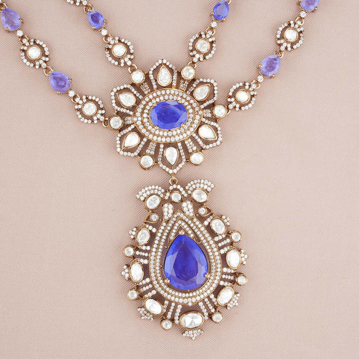 Shaila Victorian Short Necklace Set