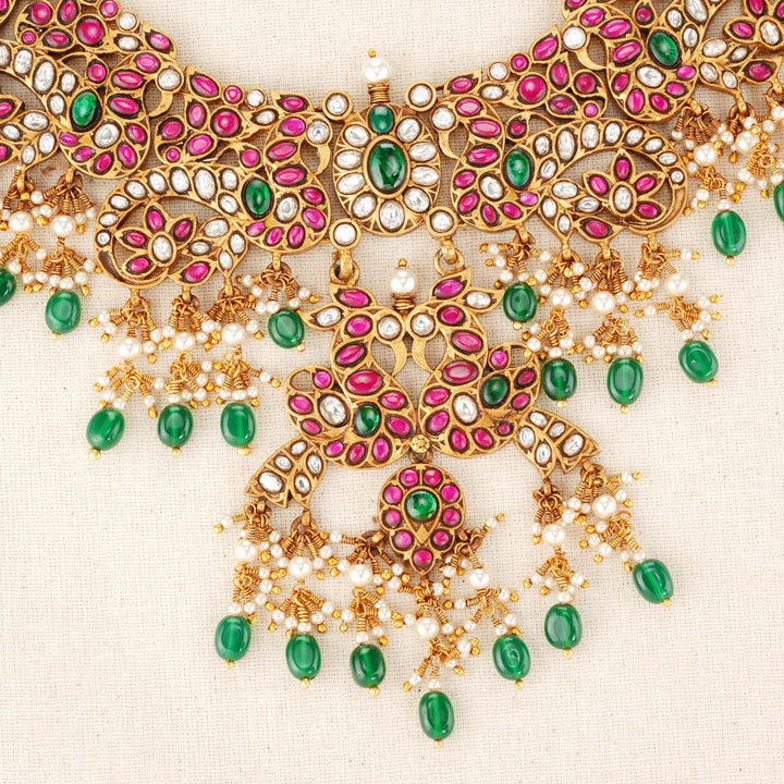 Amazing Kundan Short Necklace