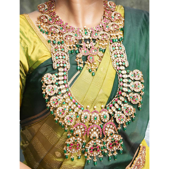 Amazing Kundan Short Necklace