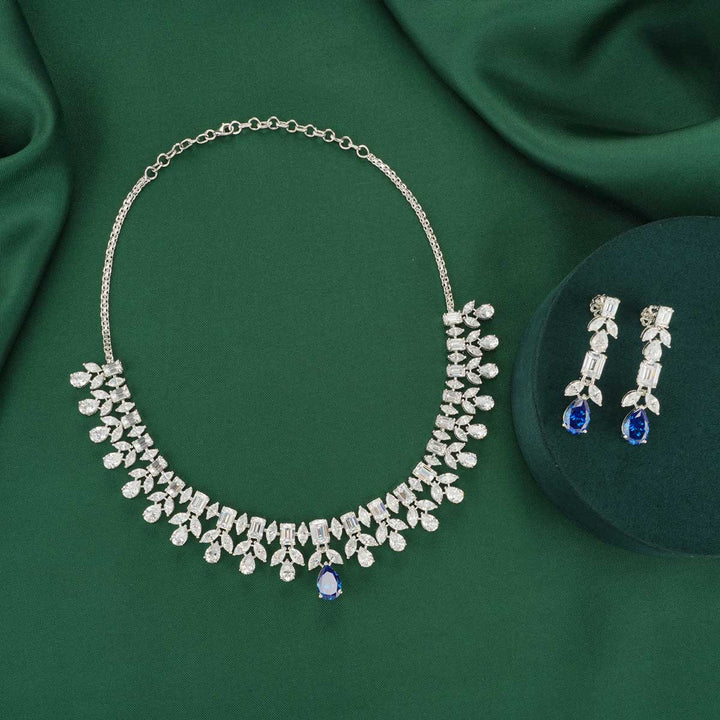 Harini Necklace Set