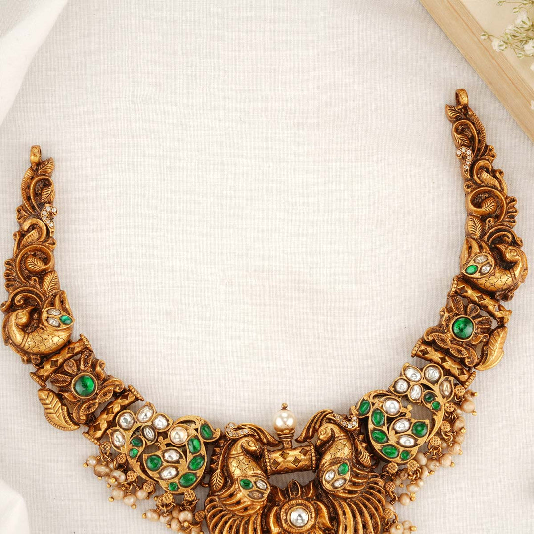 kowsika Kundan Short Necklace