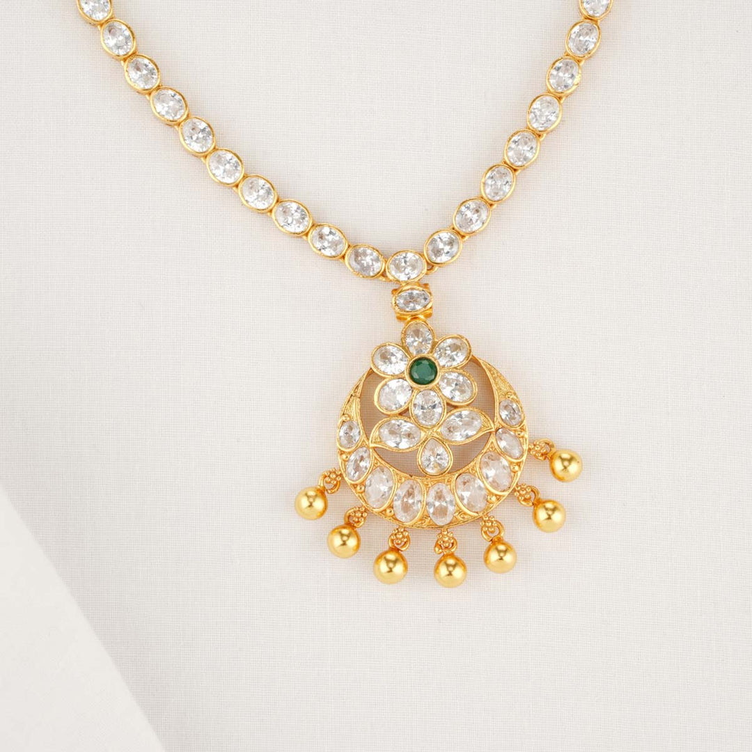 Aashikha Short Necklace