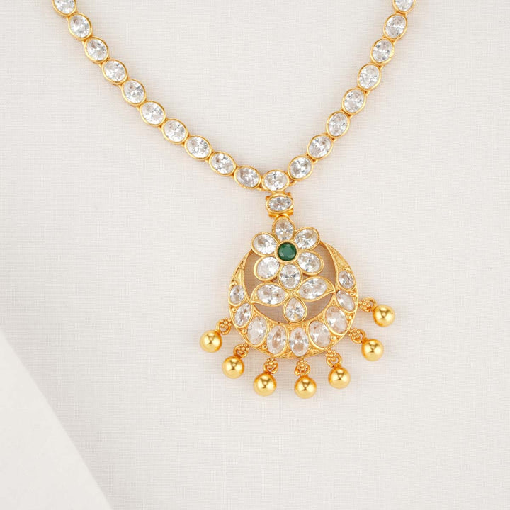 Aashikha Short Necklace