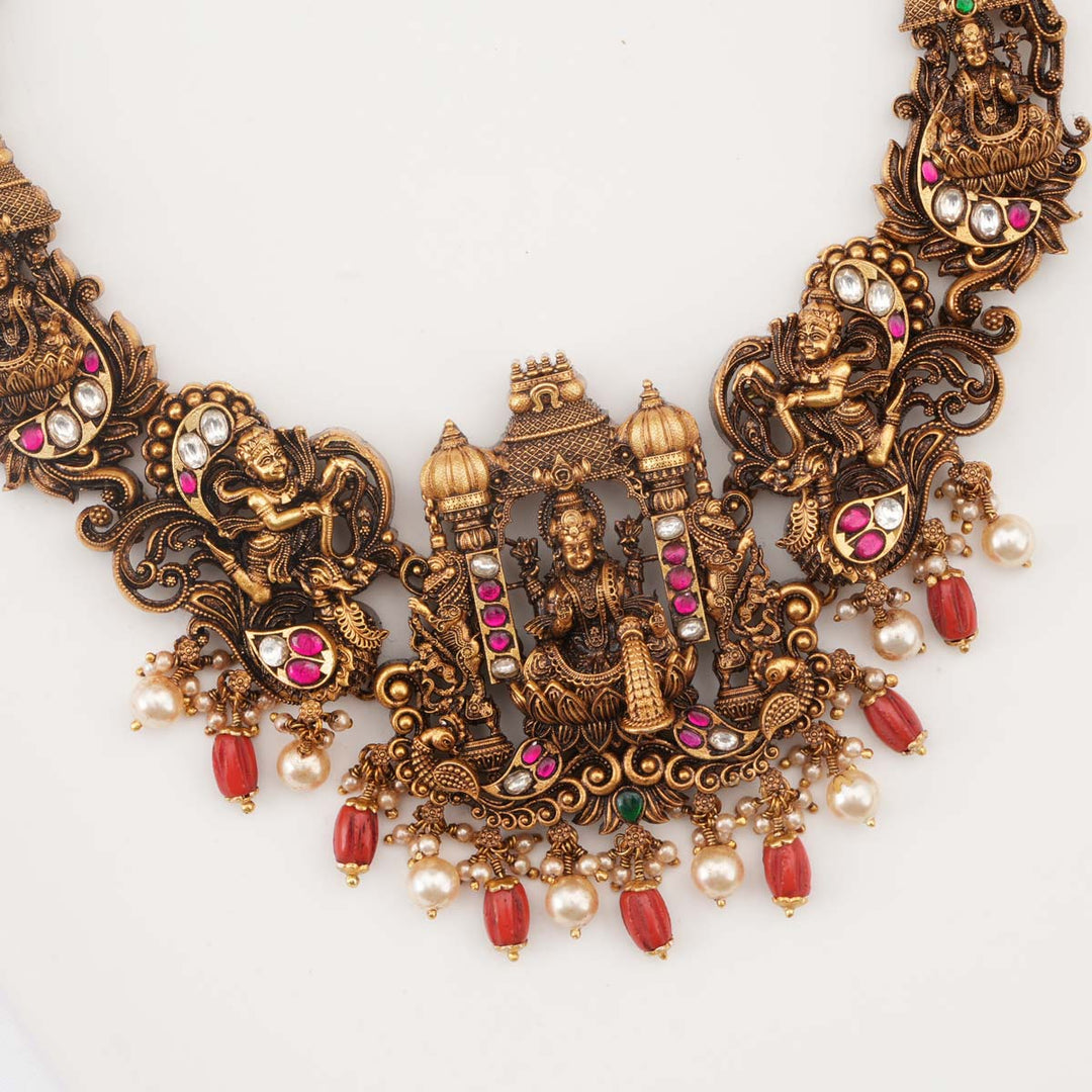 Vanishri Nagas Short Necklace