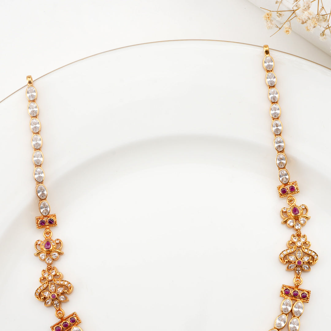 Avaniya Short Necklace