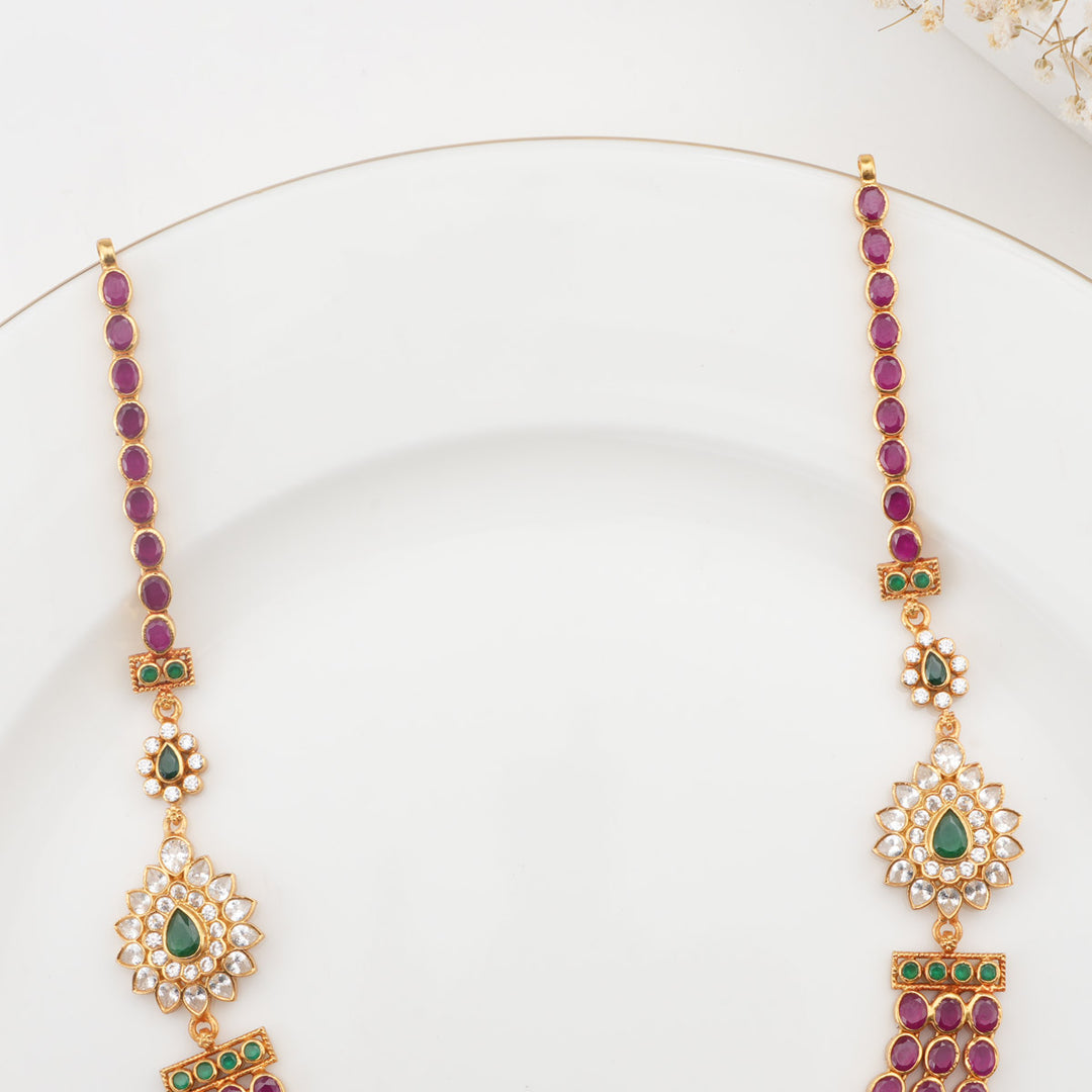 Vinith Short Necklace