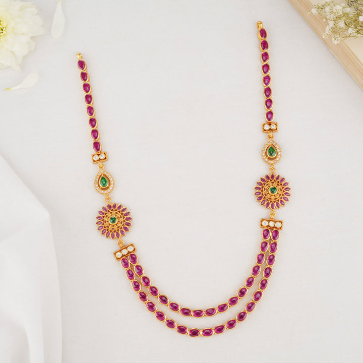 Vikitha Short Necklace