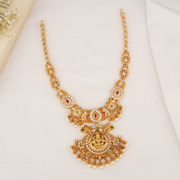 Dhiya Short Necklace