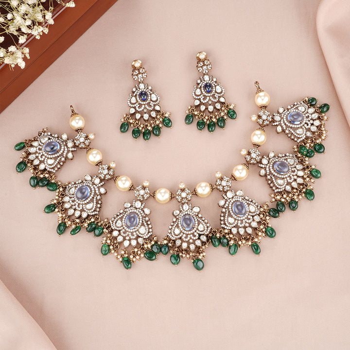 Riyaana Victorian Short Necklace Set