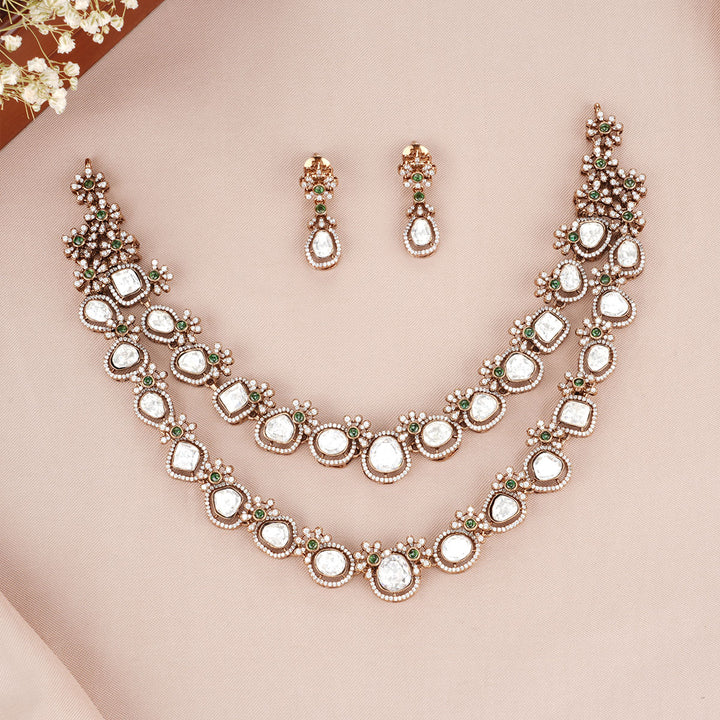 Bavika Victorian Short Necklace Set