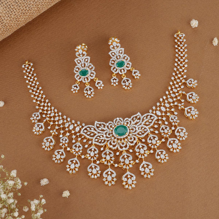 Samyuktha Avikam Necklace Set