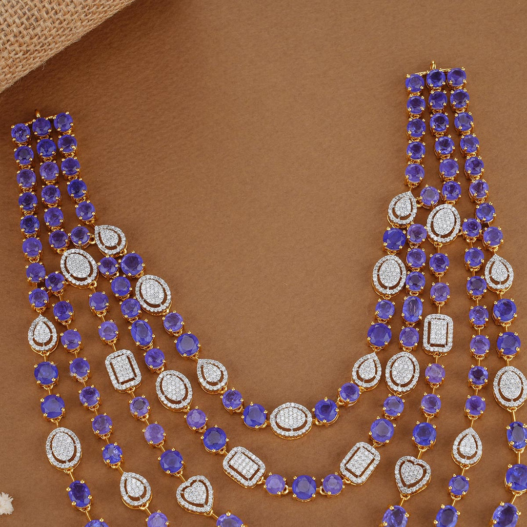 Aarunya Avikam Necklace Set