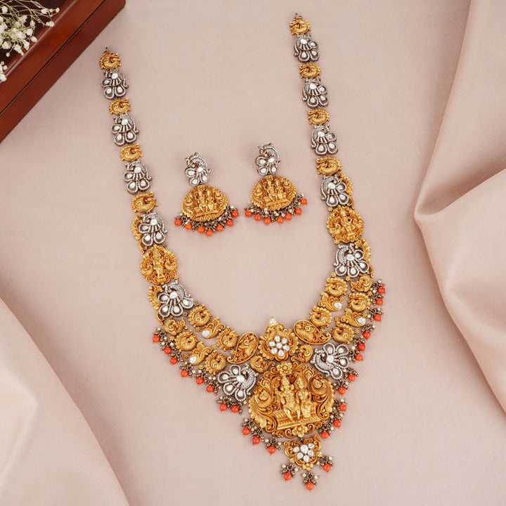 Nalinasri Victorian Long Necklace set