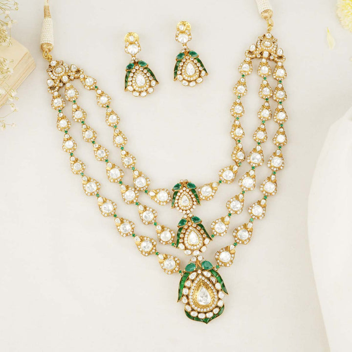 Nayana Victorian Short Necklace Set