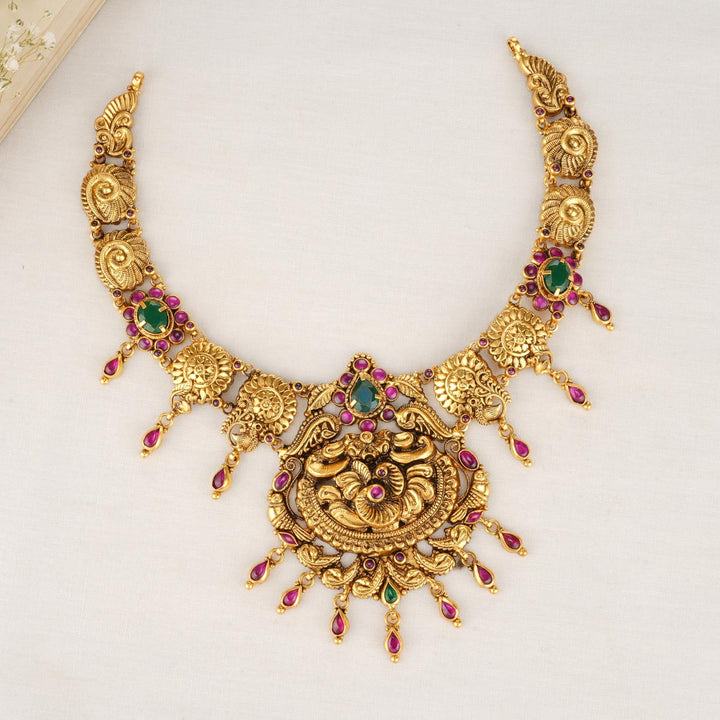 Nadhiya Nagas Short Necklace