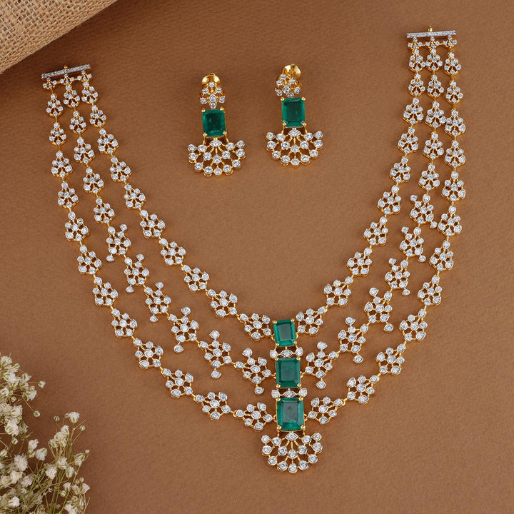 Camellia Avikam Necklace Set