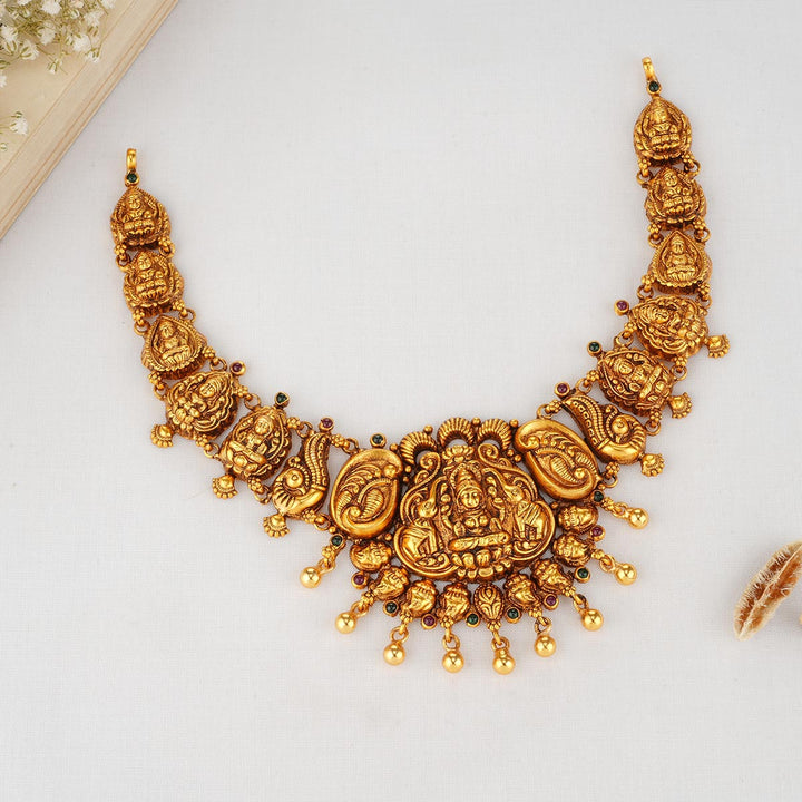 Nikisha Nagas Short Necklace