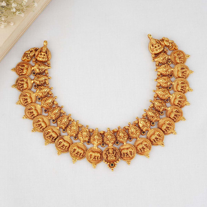 Akshata Short Necklace