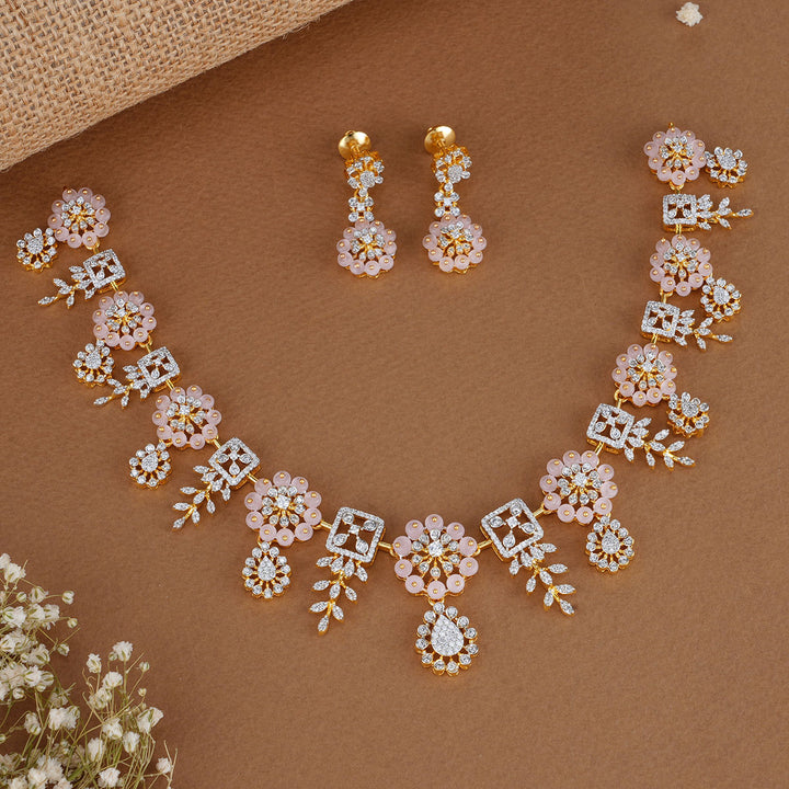 Yarani Necklace Set