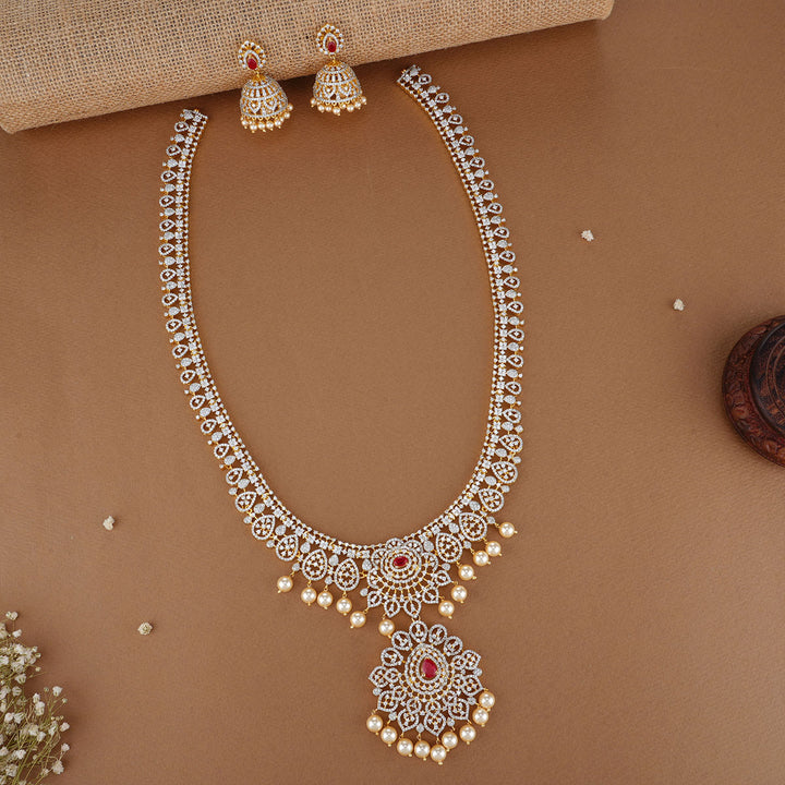 Nivethitha Avikam Long Necklace Set