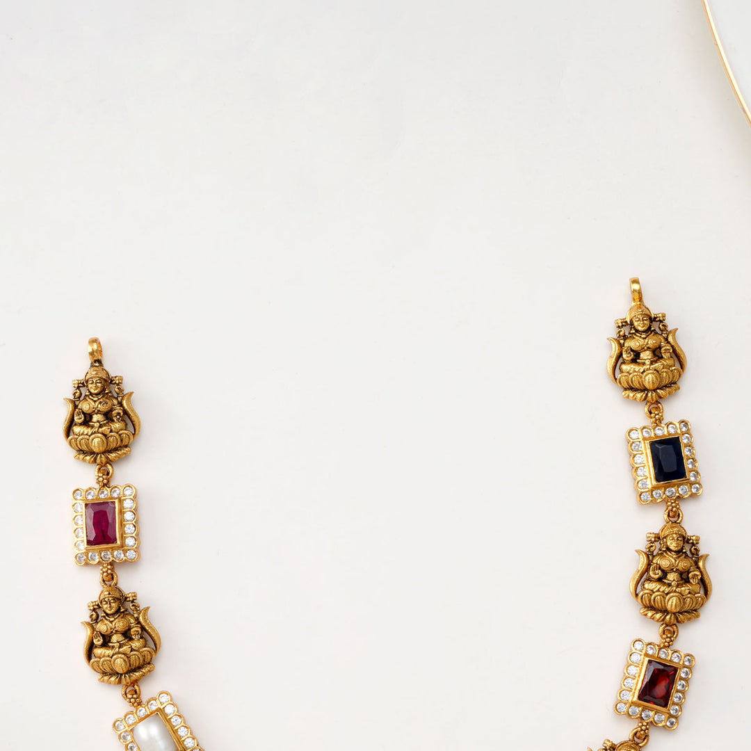 Thansika Nagas Short Necklace