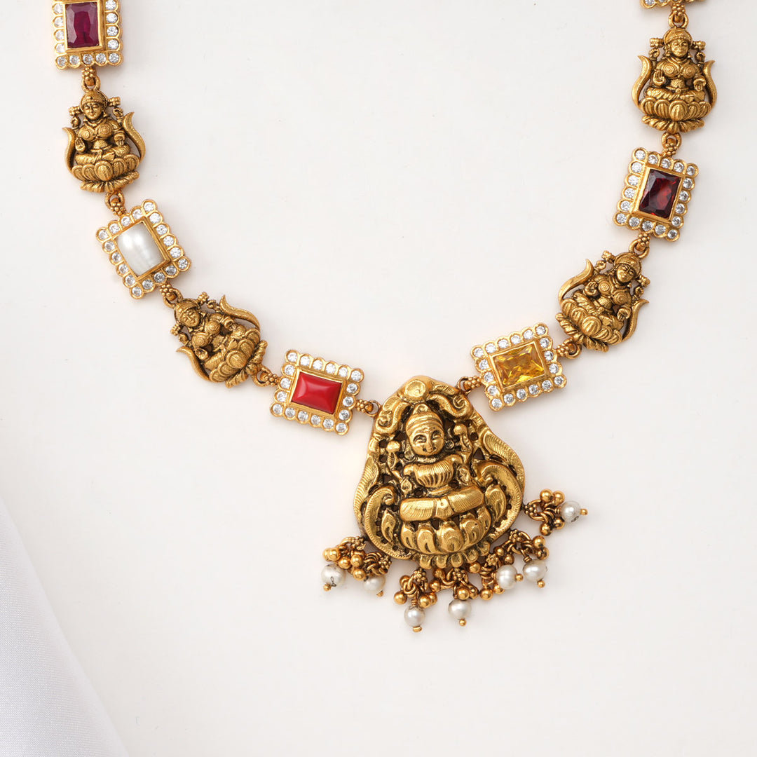 Thansika Nagas Short Necklace