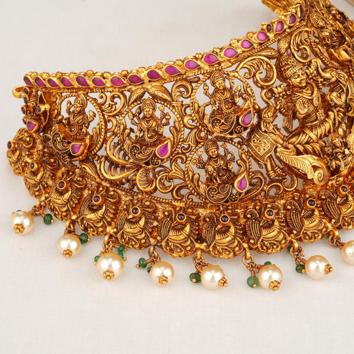 Lathishri Nagas Choker