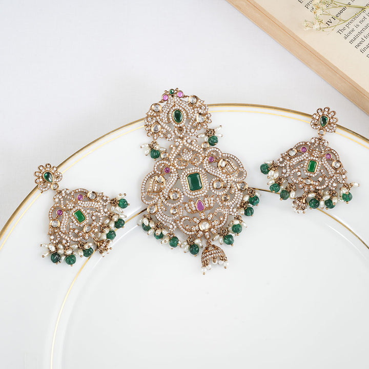 Amaira Victorian Pendant set