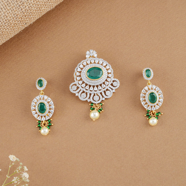 Panacha Avikam Pendant Set