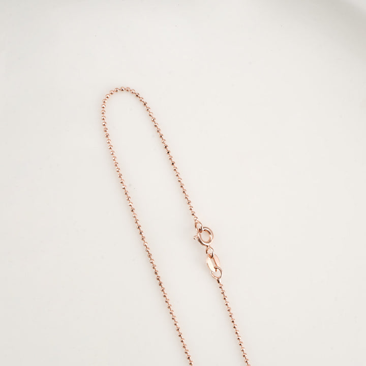 Attractive Pendant with Chain