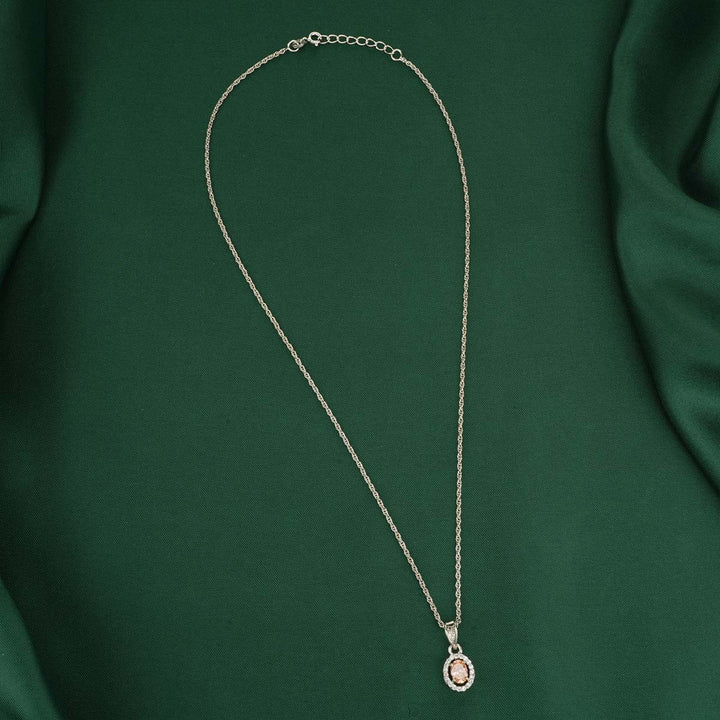 Steller Chain With Pendant