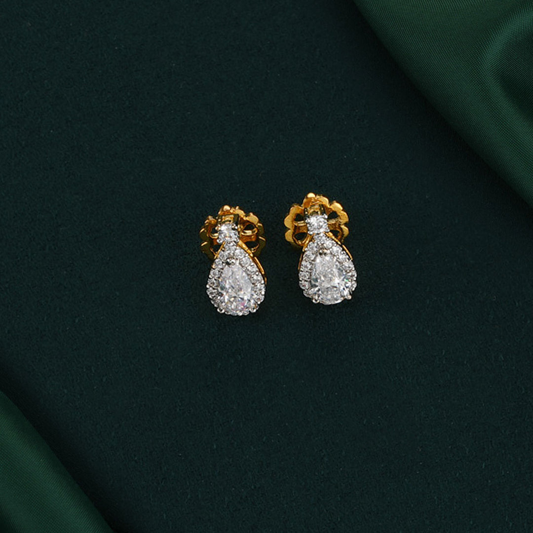 Sakshi Pendant Set