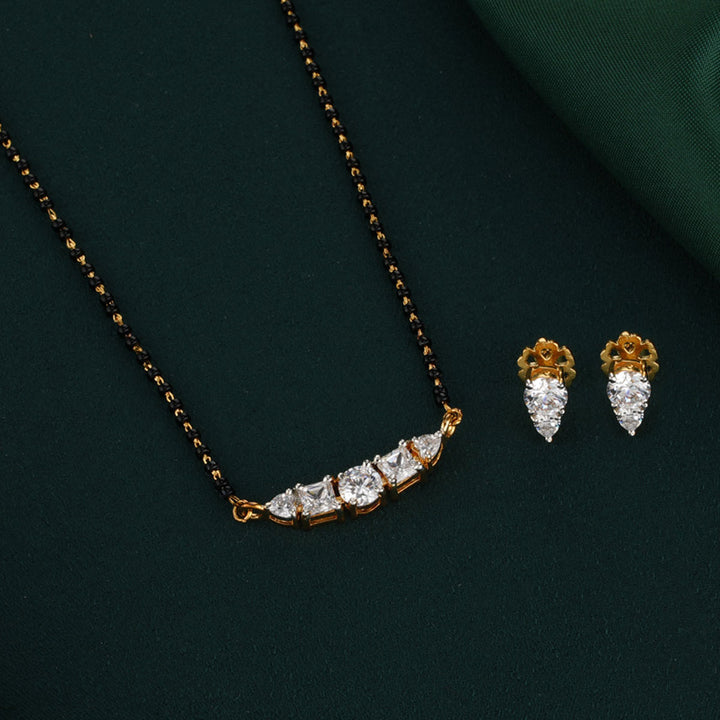 Ashwitha Pendant Set