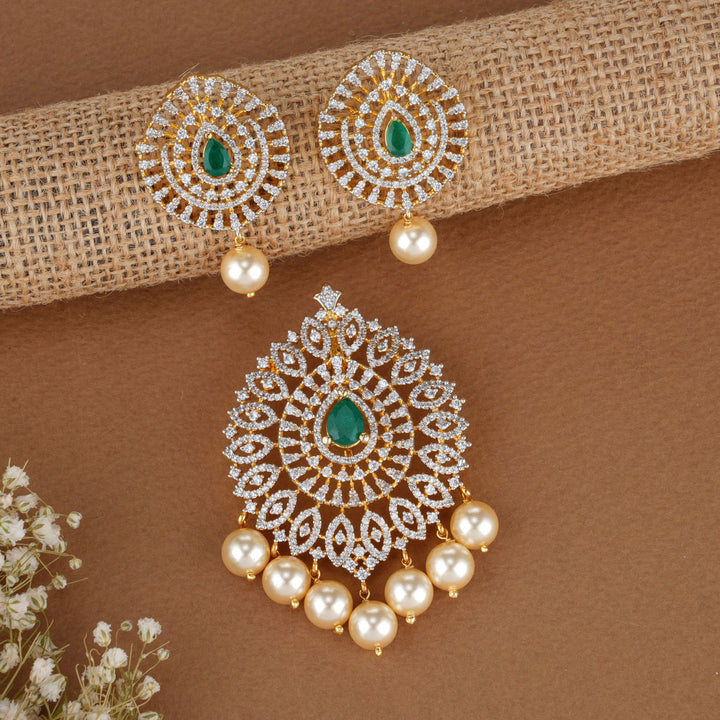 Faritha Avikam Pendant Set