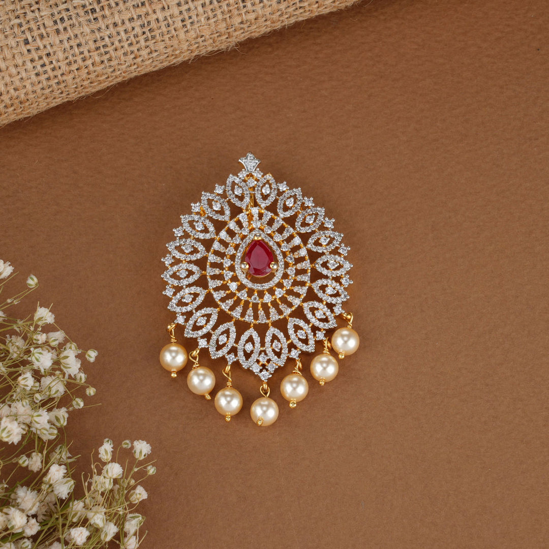 Jashvikha Avikam Pendant Set