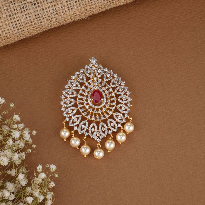 Jashvikha Avikam Pendant Set